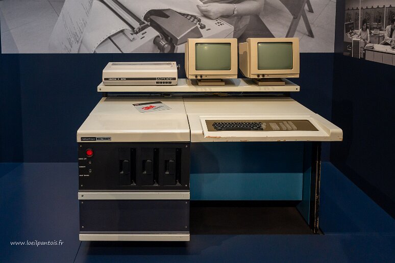 Passage par Chemnitz Musée de l'industrie de Chemnitz, Ordinateur Robotron EC 1557, fabriqué en Allemagne de l'Est par le combinat Robotron sur la base de l'IBM 360. En 1989,...
