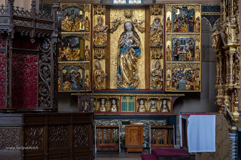 DSC_2988 Polyptyque de Frombork, gothique tardif, 1504 réalisé à Torun. Au centre la vierge Marie, autour, les 4 pères de l''église et, autour 6 épisodes de la vie de...