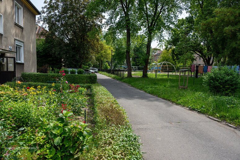 DSC_1149 Nova Huta, quartier d'habitation avec vastes espaces verts