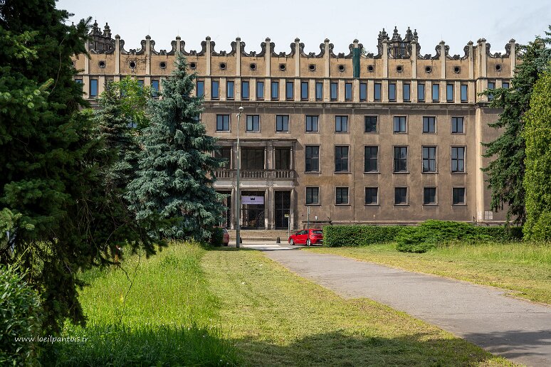 DSC_1152 Nova Huta, bâtiments administratifs de l'aciérie