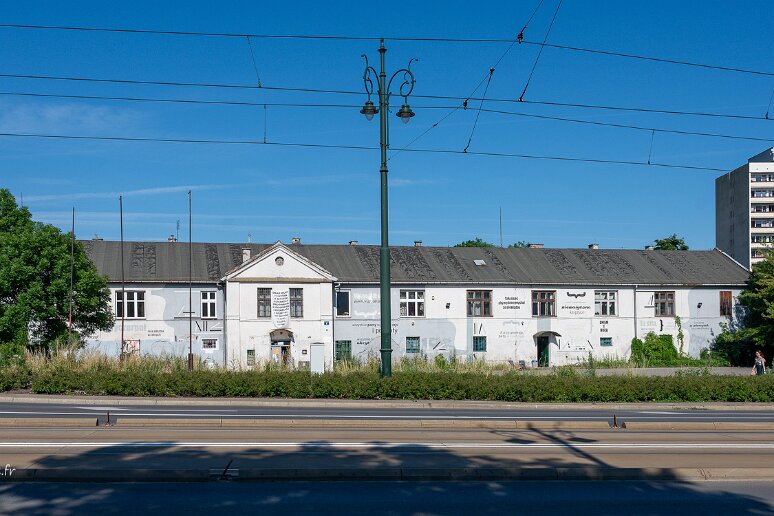 DSC_1343 Ancien entrepôt de sel (Skład Solny) construit en 1787, utilisé comme bâtiment utilitaire dans la 2e moitié du XIXe s et abritant aujourd'hui des galeries d'art...