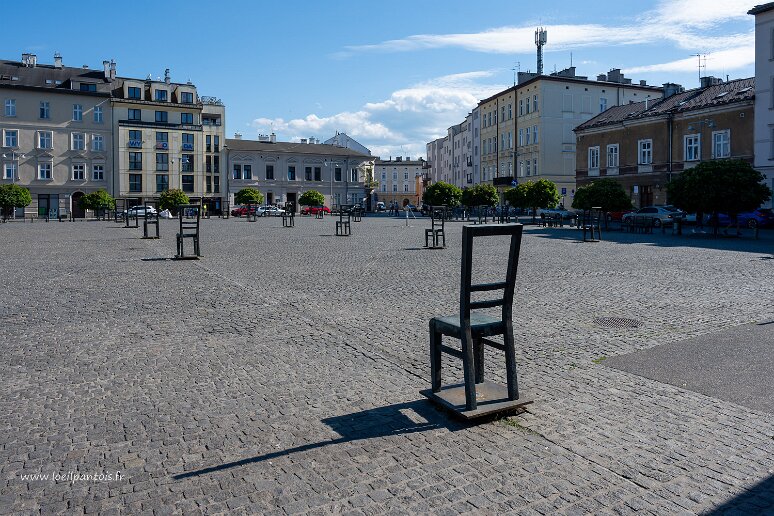 DSC_1345 Podgórze (au sud de la Vistule) place des héros du ghetto, mémorial du ghetto juif. Centre du ghetto créé par les nazis en 1941, la place était le lieu...