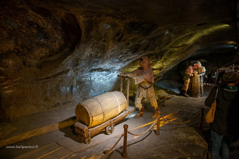DSC_1387 Mine de sel de Wieliczka, confection des tonneaux de sel