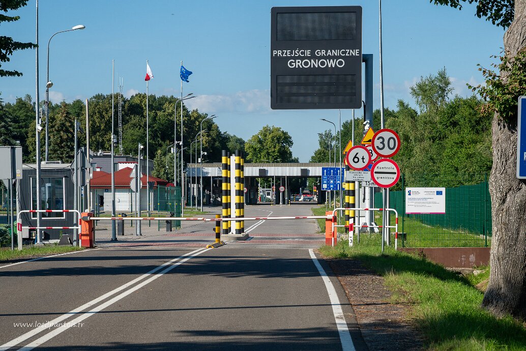 De Varsovie à la frontière russe Frombork, village natal de Copernic de 2000 hab est à quelques kilomètres de la frontière (fermée) avec l'enclave russe...