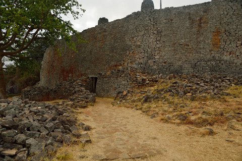 1980F2012___31506 Site du great Zimbabwe: enceinte du hill complex