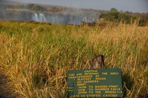 4135F2012___33723 Chutes Victoria, la conception africaine de la sécurité