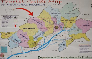 carte arunachal Pasighat (27000 habitants) est le chef lieu du district d'East Siang (Siang est le nom local du Brahmapoutre), 150m d'altitude et au coeur du peuple Adi