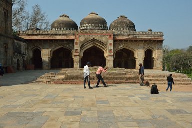 F2015___06065 Delhi, Lodi Garden, Jama Masjid (mosquée du vendredi), contre le Bara Gumbad