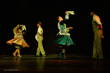 F2016___09145 Sucre, Espacio Cultural Origenes, Cueca danse de séduction typique de la période de l'indépendance (1825).