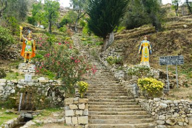 F2016___15046 Lac Titicaca, Ile du Soleil, escalier de l'Inca qui monte à la Fontaine de Vie, en direction de Yumani