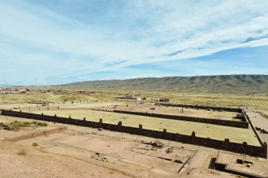 F2016___14733 Tiwanaku, 3850m, cité du soleil, l'un des principaux sites de la civilisation éponyme dont il fut la capitale du Xe siècle avant JC à l'arrivée des Incas au...