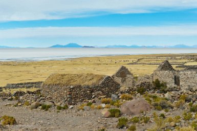 F2016___13616 Coquesa, au bord du salar, un village agricole que seul le tourisme pourrait voir renaître.