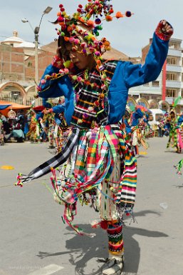 F2016___10960 Potosi, Ch'utillos, Fraternité Thinku du collège du maréchal Otto Felipe Braun (héros allemand de l'indépendance bolivienne)