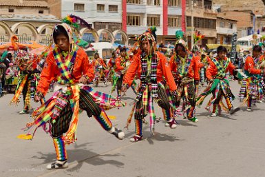 F2016___10999 Potosi, Ch'utillos, Fraternité Thinku du collège du maréchal Otto Felipe Braun (héros allemand de l'indépendance bolivienne)