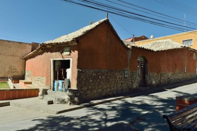 F2016___10503 Potosi, Rue San Pedro, maison indienne XVIe siècle dans laquelle Simon Bolivar a dormi lors de la libération de la ville