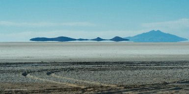 F2016___13411 Mirages à 35 km du Salar d'Uyuni