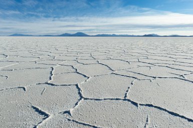 F2016___13435 Salar d'Uyuni, désert de sel de 10500 km2, à 3700m d'altitude, fin d'après midi