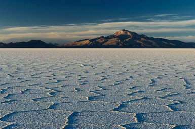 F2016___13473 Salar d'Uyuni, désert de sel de 10500km2, à 3700m d'altitude, fin d'après midi