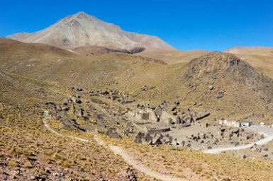 F2016___12716 San Antonio de Lipez Viejo (4650m) : ancien village minier florissant de l'époque coloniale; le village fut abandonné à la fermeture des mines au XXe siècle....