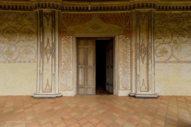 F2016___15747 San Francesco Xavier, porte latérale de l'église