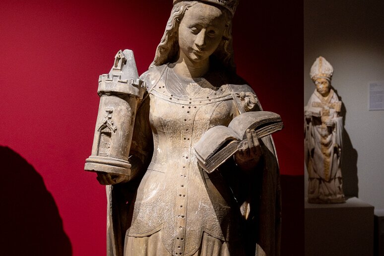 20210726__00152-12 Autun, musée Rolin: Ste Barbe, 2e tiers du XVe s