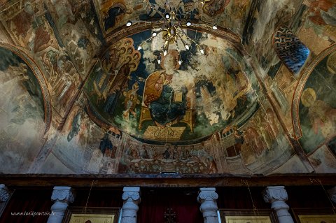 20220510__00087-28 Monastère d'Ubisa, église du IXe s, fresques byzantines du XIVe s, vue générale de l'abside