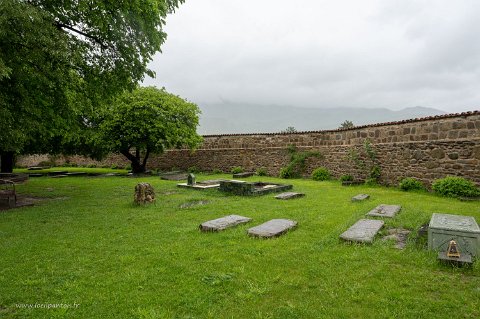 20220508__00176-21 Monastère de Samtavro, cimetière des nonnes