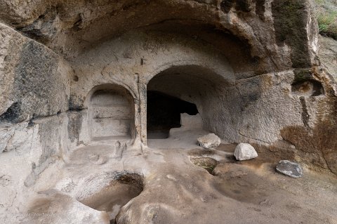 20220516__00080-13 Site de Vardzia, four à pain