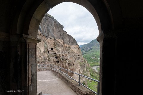 20220516__00080-19 Site de Vardzia, vue depuis le clocher