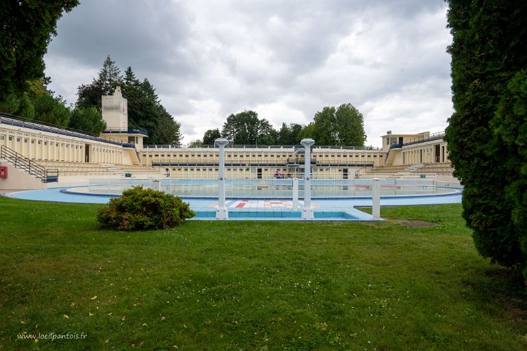 20210910__00390-53 Cité des électriciens: la piscine Roger Salengro, art déco concçue par l'architecte Paul Hanote en 1936