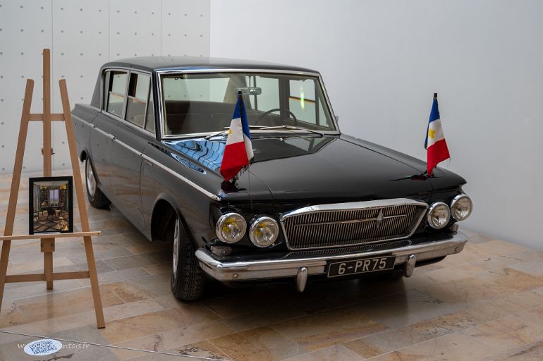 20210913__00390-23 Mémorial Charles de Gaulle,Renault Rambler Ambassador 1962, offert par la régie Renault au Général de Gaulle en 1962. Concue par AMC, assemblée par Renault dans...