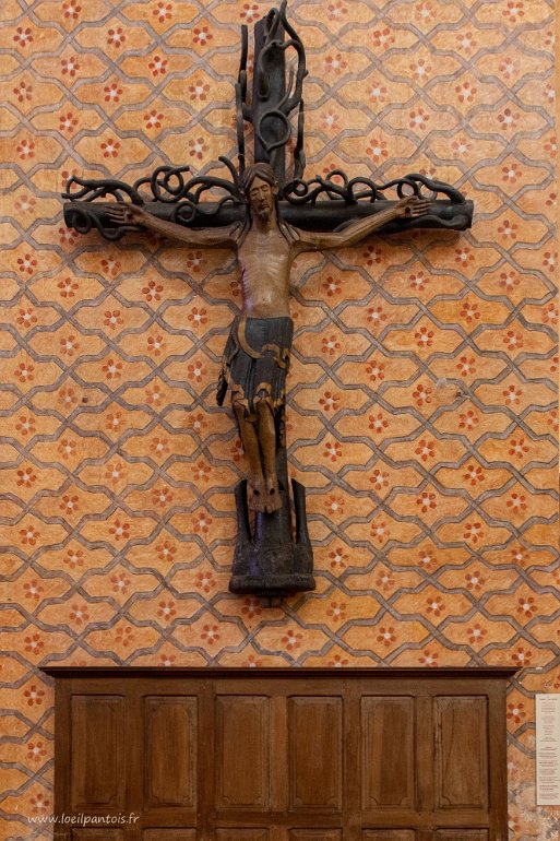 20200730__00447 Abbaye St Pierre de Moissac: Christ en Croix, 1130, bois polychrome