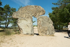 20180626__00348-105 Cap Kolka (dans la langue live kuolka signifie coin) , monument d'entrée.