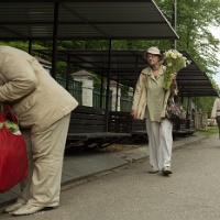 20180623__00392-27 Rue Aizsaules, devant les cimetières Raina et Meza, marchands de fleurs