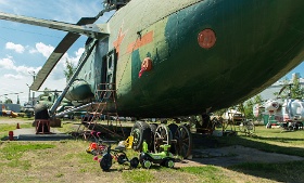 20180627__00348-111 Aéroport de Riga, musée de l'aviation de Riga, hélicoptère lourd Mi-6, 1957