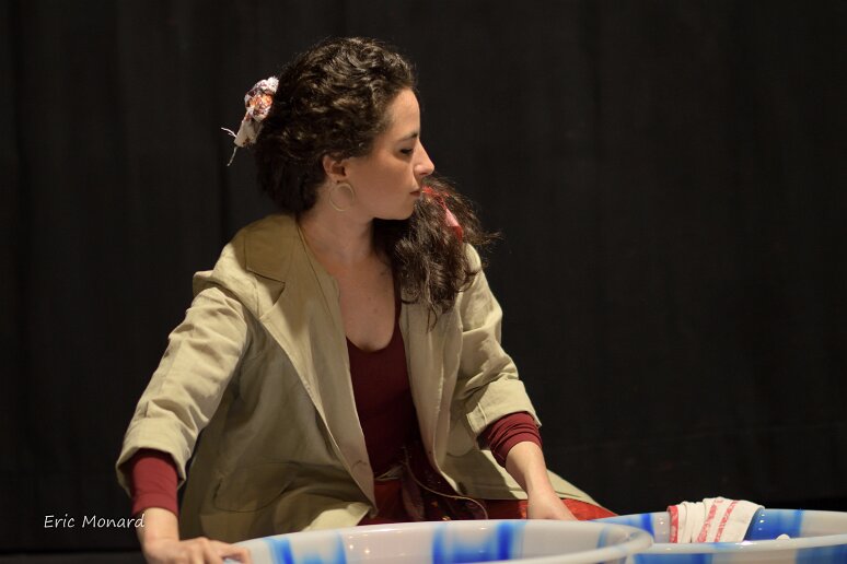 Compagnie Sohan 20260408 (13) Filage au Théâtre de l'Uchronie, avec Laurie Billotet, Malesa Rinaldi, Alicia Jacquet Carrillo. Mise en scène Laurie Billotet assistée de Emeline Descharles