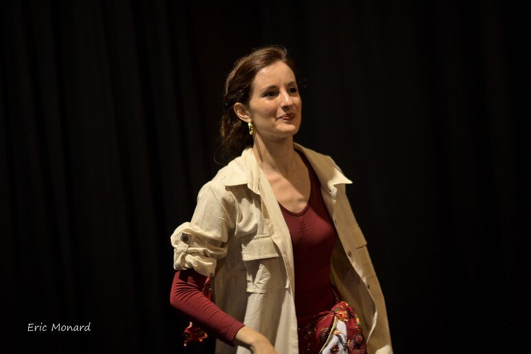 Compagnie Sohan 20260408 (19) Filage au Théâtre de l'Uchronie, avec Laurie Billotet, Malesa Rinaldi, Alicia Jacquet Carrillo. Mise en scène Laurie Billotet assistée de Emeline Descharles