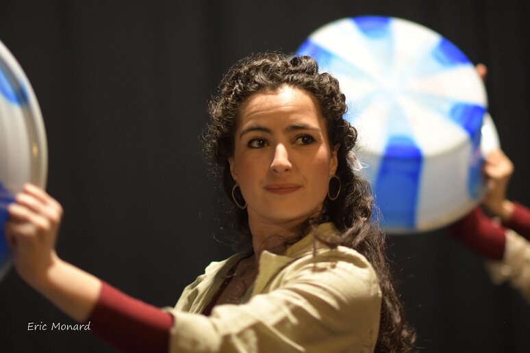 Compagnie Sohan 20260408 (22) Filage au Théâtre de l'Uchronie, avec Laurie Billotet, Malesa Rinaldi, Alicia Jacquet Carrillo. Mise en scène Laurie Billotet assistée de Emeline Descharles