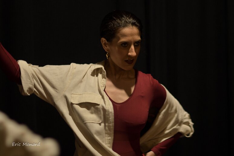 Compagnie Sohan 20260408 (34) Filage au Théâtre de l'Uchronie, avec Laurie Billotet, Malesa Rinaldi, Alicia Jacquet Carrillo. Mise en scène Laurie Billotet assistée de Emeline Descharles