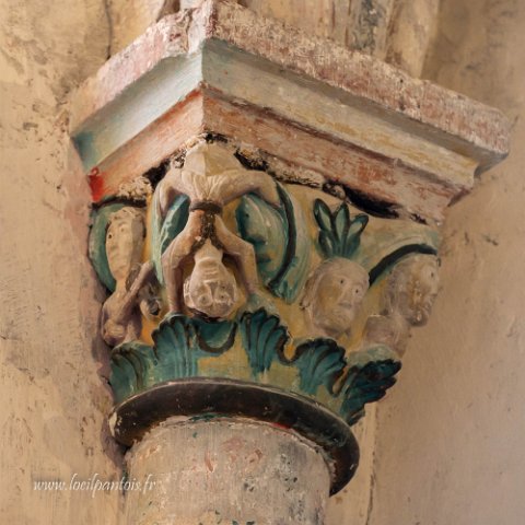20221111__2665 Eglise Saint Martin de Jenzat (XI-XIIe s). chapiteau au saltimbanque