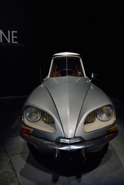 Musée des Confluences Exposition l'art et la machine, La D.S. (1993) Gabriel Orozco