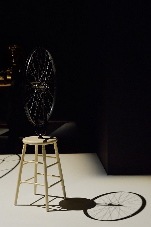 Exposition l'art et la machine, roue de bicyclette (1913-1964), Marcel Duchamp